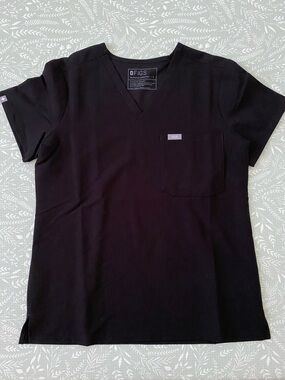 FIGS One Pocket Catarina Scrub Top — Black, Small